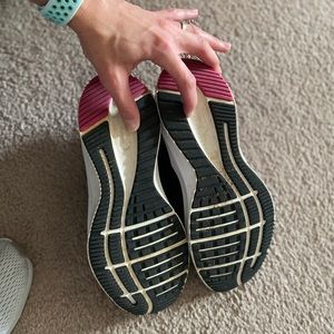 Womens size 7.5 Nike running shoes